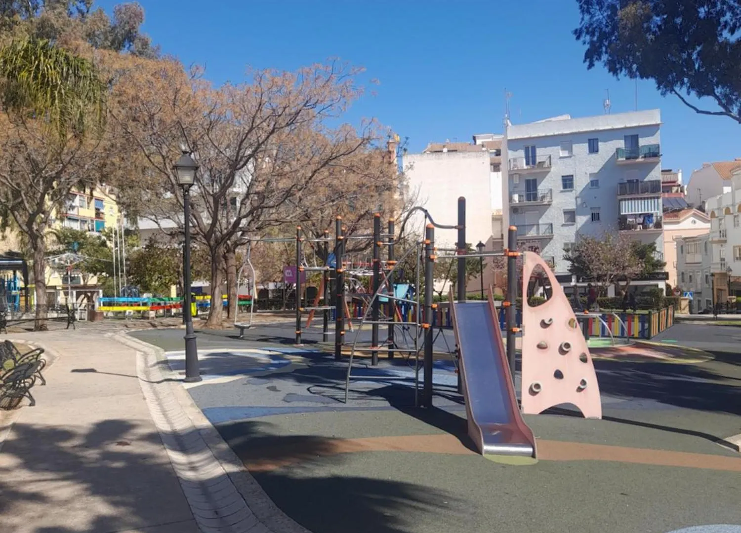 New City Penthouse Near Beach With Sunny Balcony Fuengirola