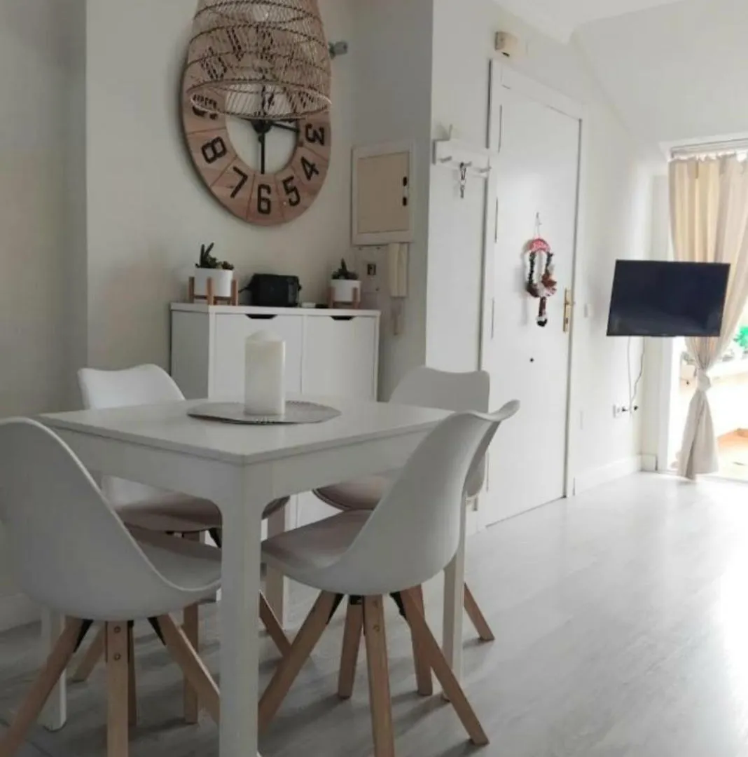 New City Penthouse Near Beach With Sunny Balcony Fuengirola